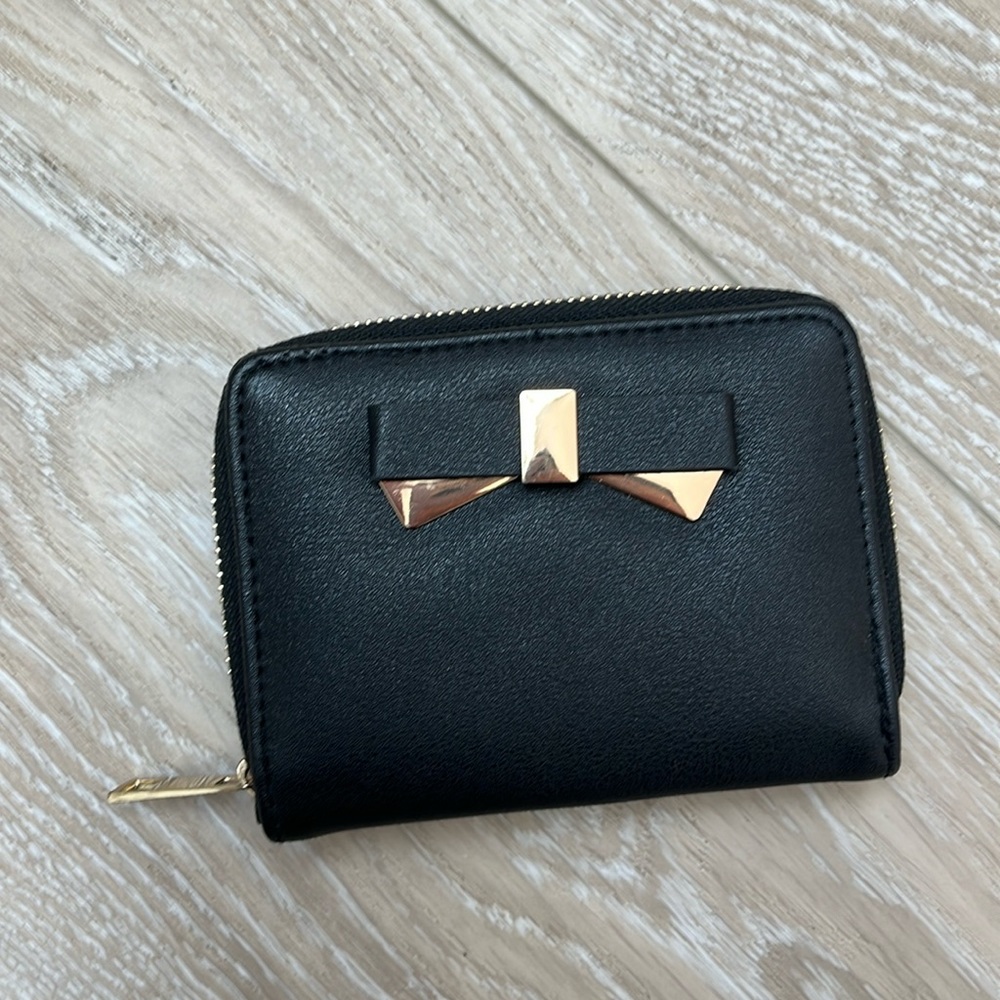 Black zip wallet